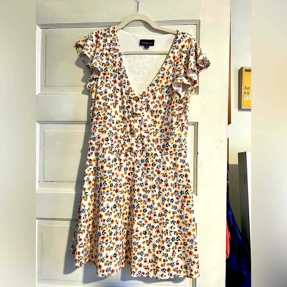 NWOT spring pull on floral dress